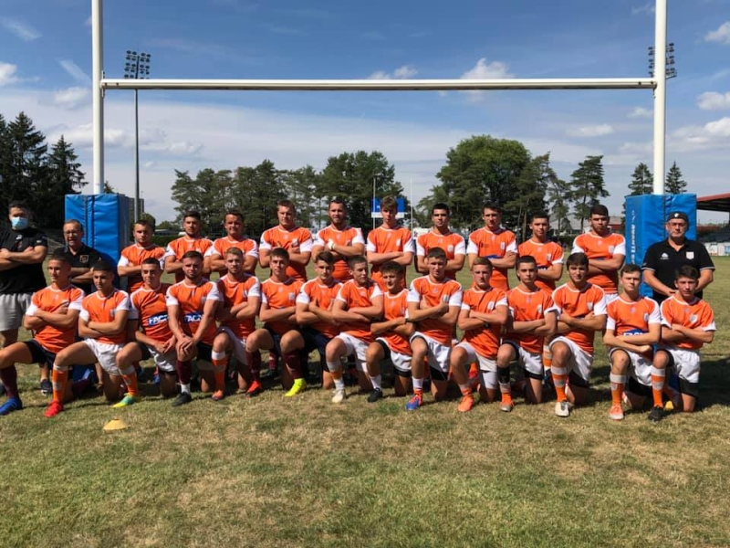 U19